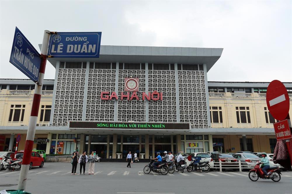 Hoang Cuong Hotel 15 Nguyen Thai Hoc ฮานอย ภายนอก รูปภาพ