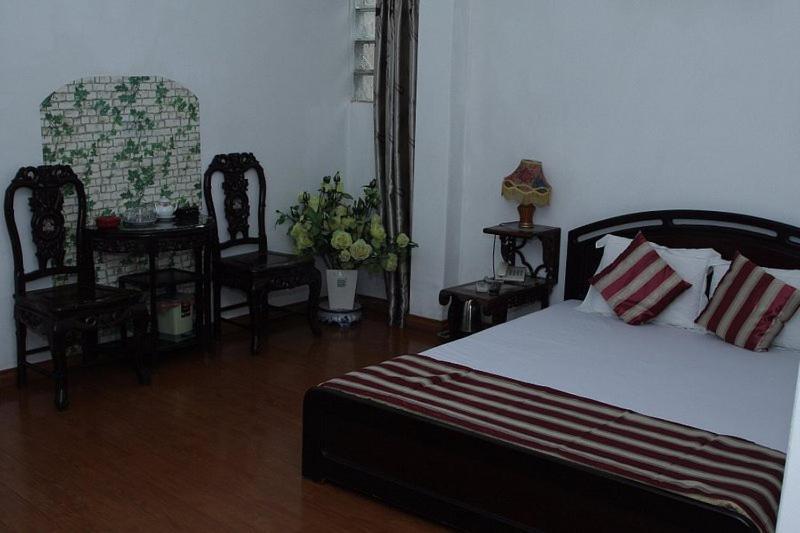 Hoang Cuong Hotel 15 Nguyen Thai Hoc ฮานอย ภายนอก รูปภาพ